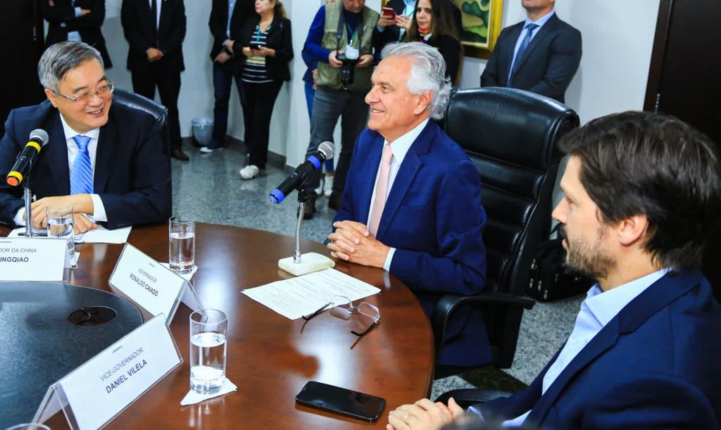 “Caiado Anuncia Interesse de Empresas Chinesas em Investir em Goiás”