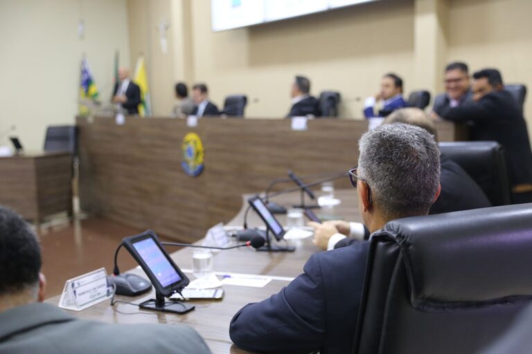 “Deputado Propõe Mudança de Nome para Aparecida de Goiânia: Vereadores Debatem”