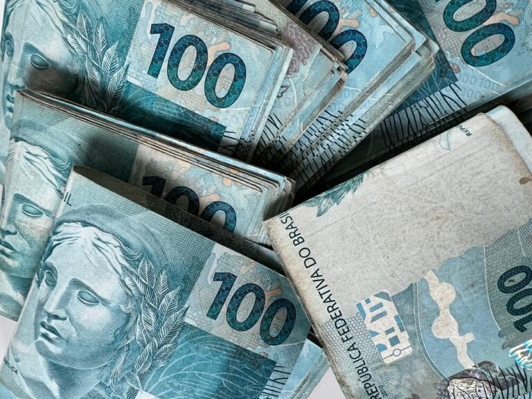 Ressurgimento da Ideia do Imposto sobre a Riqueza em Meio à Oposição Política