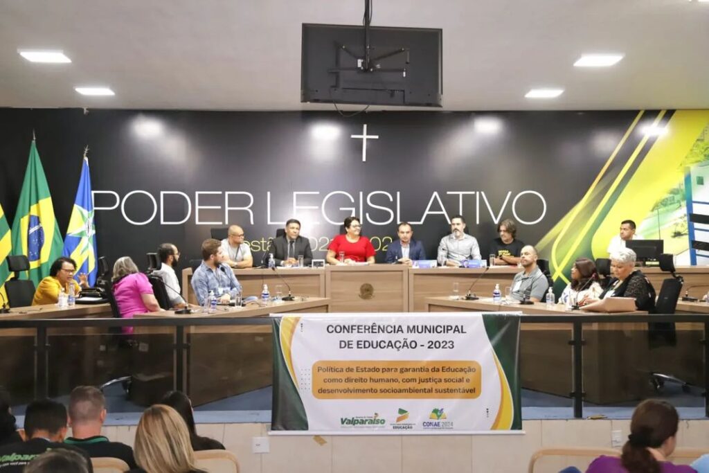 No momento, você está visualizando Conferência Municipal de Educação em Valparaíso de Goiás Aborda a Política de Estado para Educação com Justiça Social e Sustentabilidade