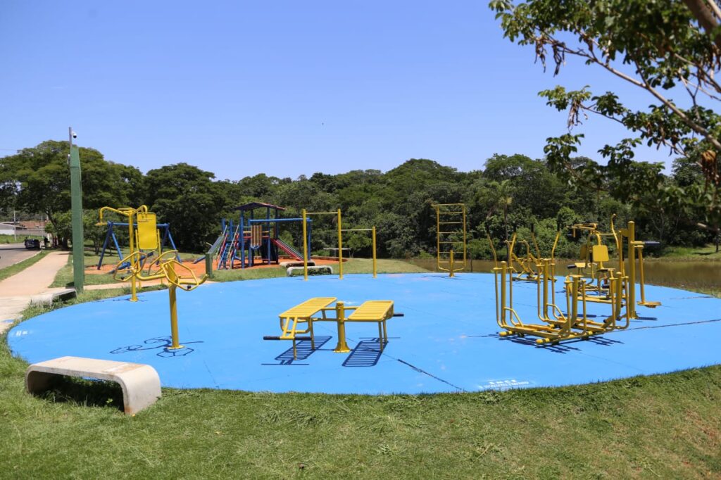 Revitalização do Parquinho e Academia ao Ar Livre no Parque Ecológico de Valparaíso Proporciona Mais Bem-Estar e Diversão