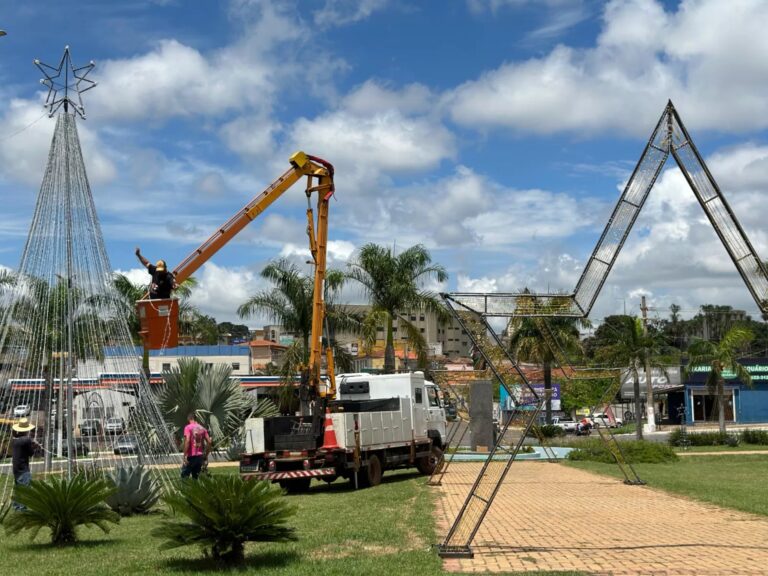 Leia mais sobre o artigo PREFEITURA DE LUZIÂNIA INAUGURA ESPETÁCULO DE ILUMINAÇÃO NATALINA NO JARDIM INGÁ NESTA SEXTA (08)