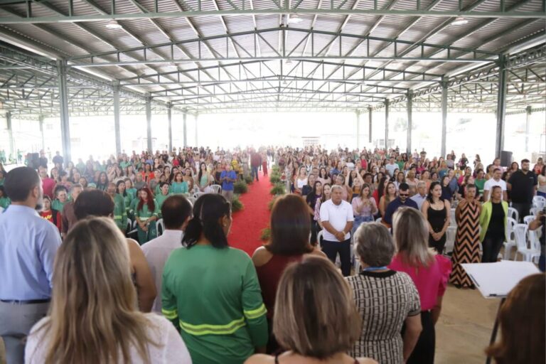 Governo de Valparaíso Celebra Dia Internacional da Mulher com Homenagens em Evento na Feira do Céu Azul