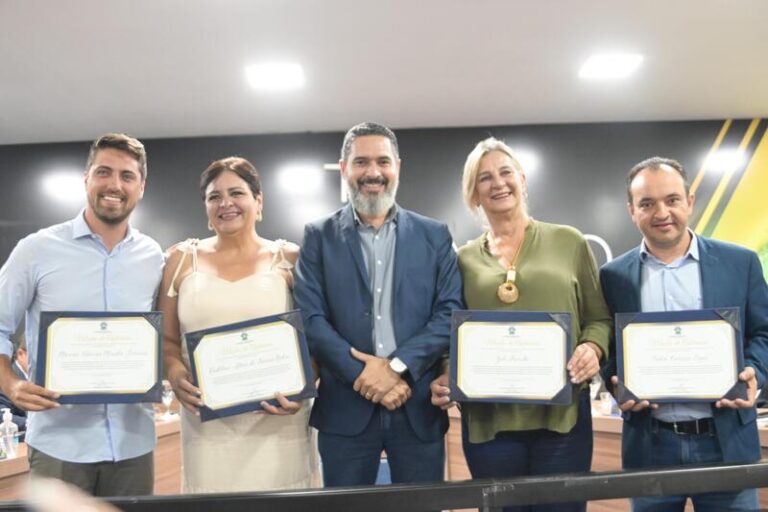 Dra. Zeli é Enaltecida pela Câmara Municipal de Valparaíso por seu Legado Histórico na Cidade