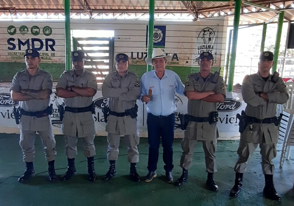 No momento, você está visualizando Leilão da Festa do Divino Espírito Santo de Luziânia é Sucesso de Vendas e Arrecada R$ 250 Mil