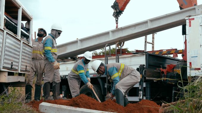 Equatorial Goiás Inicia Mutirão para Recuperação da Rede em Luziânia: Ações para Estabilidade e Segurança Elétrica