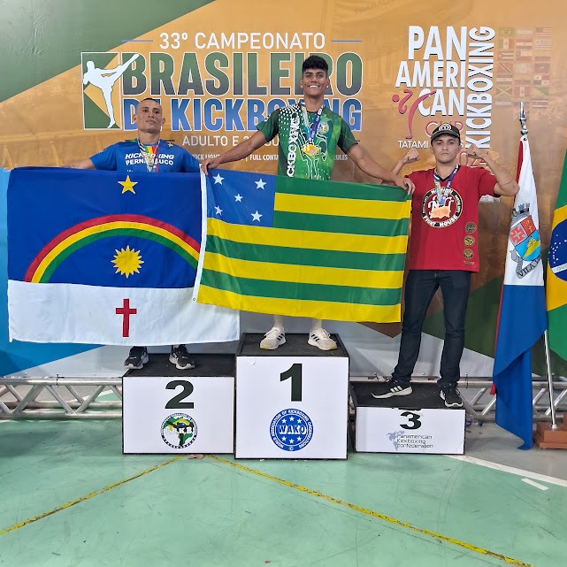 Atletas de Valparaíso de Goiás Brilham no Campeonato Brasileiro de Kickboxing 2024