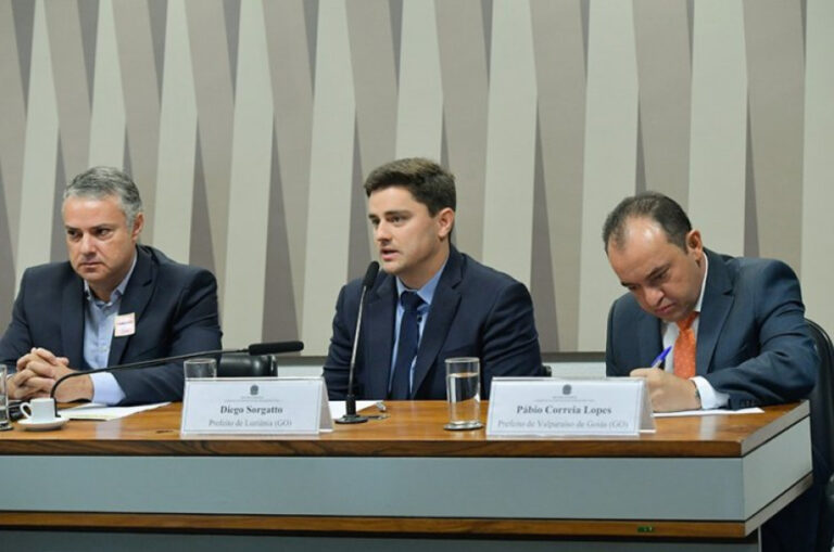 “BRT de Santa Maria até Luziânia finalmente sairá do papel”, afirma Sorgatto em audiência pública no Senado