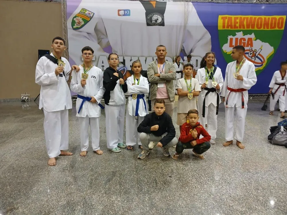 Academia Kim Matos, de Luziânia, Conquista 5 Ouros em Taekwondo em Competições Nacionais