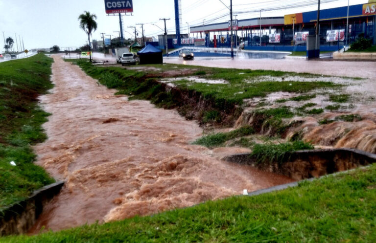 Saída do Consórcio Agrava Situação da BR-040 em Valparaíso de Goiás