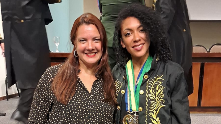 Coordenadora de Valparaíso Recebe Medalha da Academia Brasileira de Ciências, Artes, História e Literatura