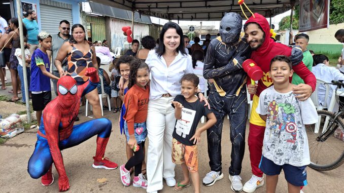 Maria Yvelônia celebra aniversário com ação social que atende 500 moradores em Valparaíso