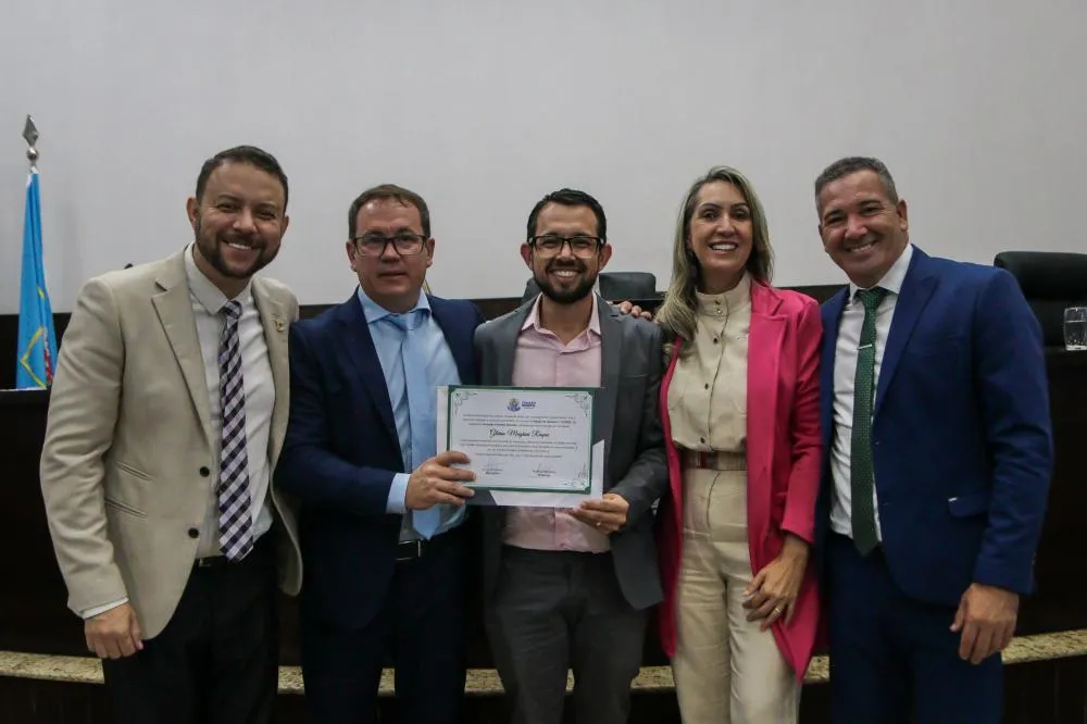 Glenio Magrini é homenageado na Câmara de Luziânia por avanços na saúde pública