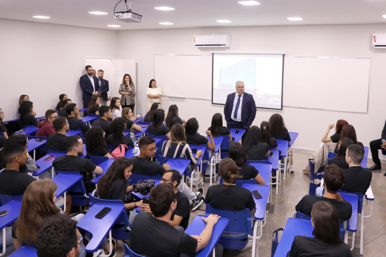 Faculdade de Medicina da UniRV em Luziânia celebra dois anos de avanços