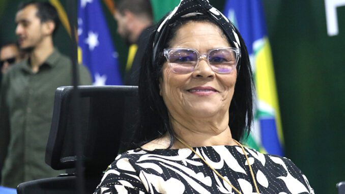 Vereadora Maria do Monte abala Prefeitura de Valparaíso com críticas à atuação dos secretários
