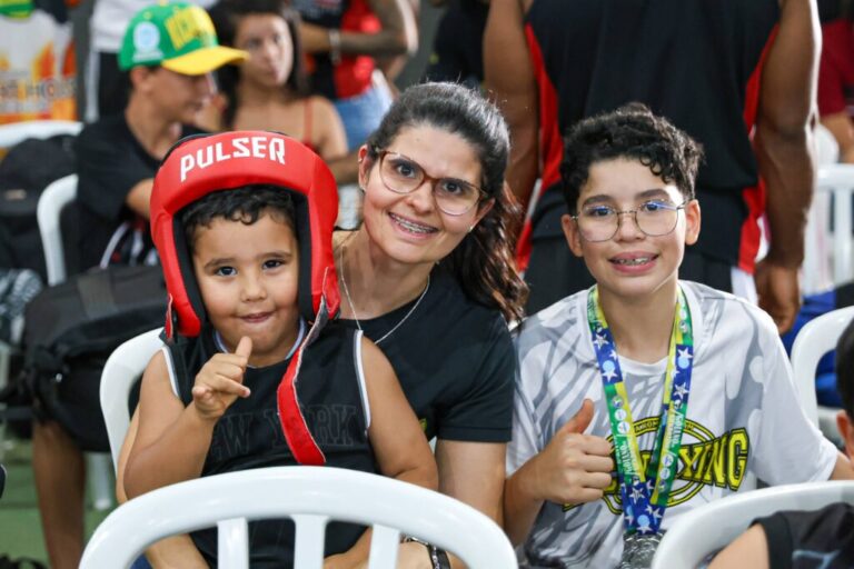 Governo Municipal Impulsiona Sucesso do Campeonato Goiano de Kickboxing em Valparaíso