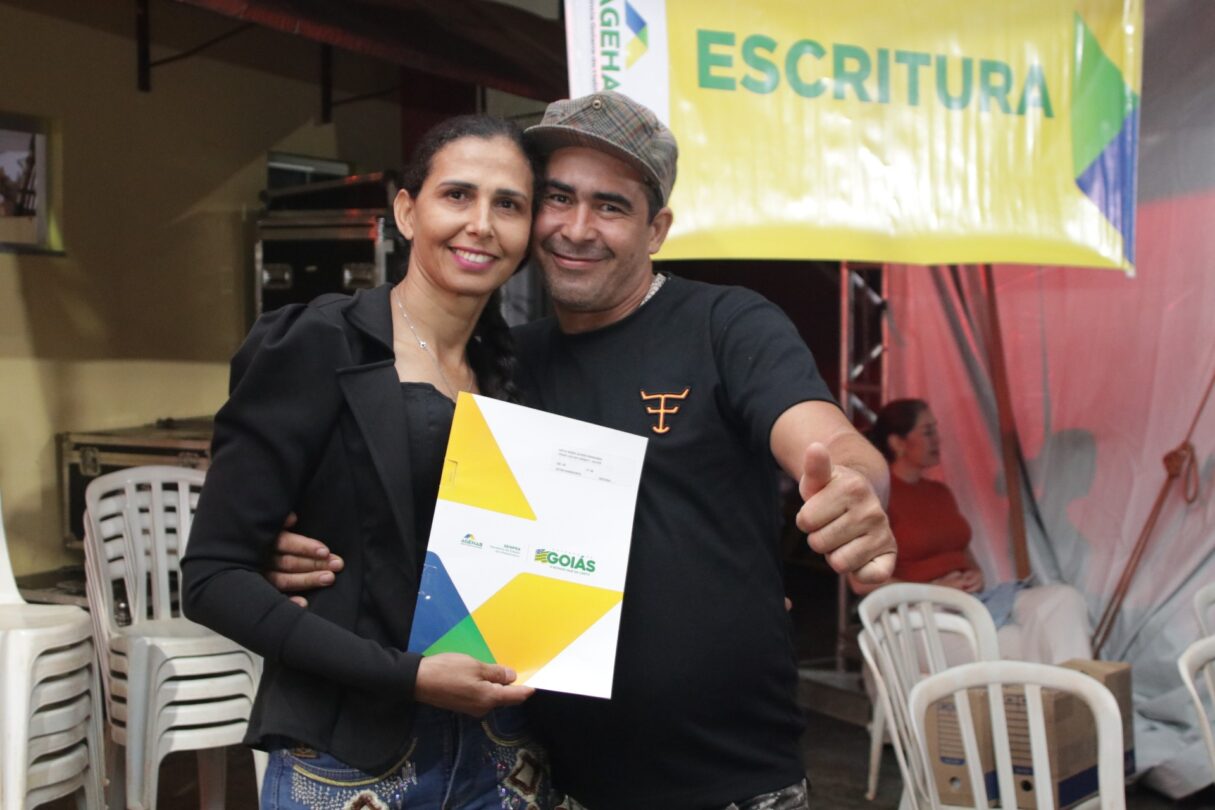 Agehab protocoliza CRF de 211 imóveis e acelera regularização em Luziânia