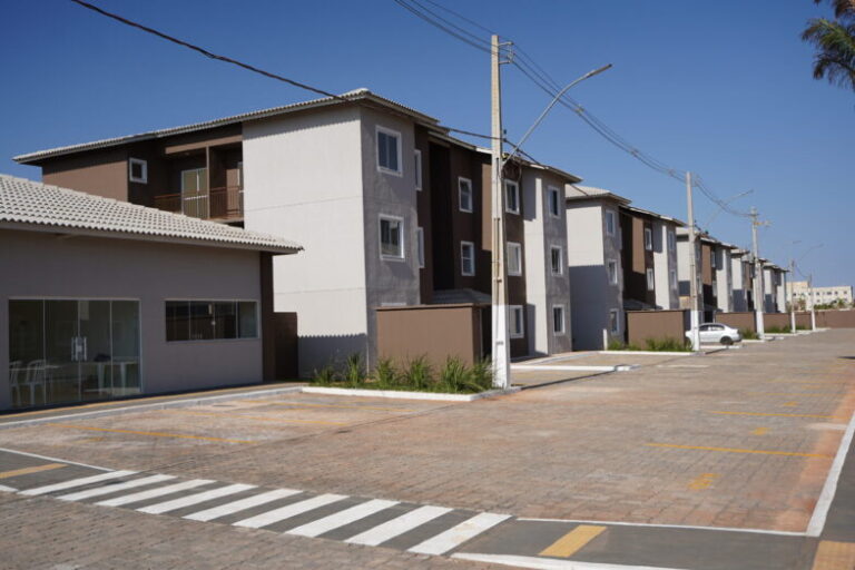 Prefeitura de Valparaíso lança regularização fundiária e doação de 450 casas populares