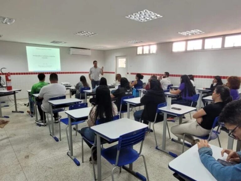 Goiás oferece 2.156 vagas em qualificação gratuita nas Escolas do Futuro