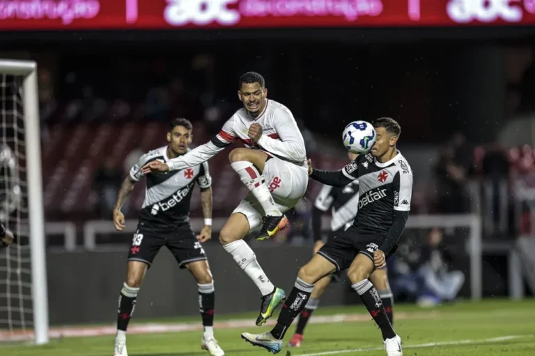 São Paulo perde para o Vasco no Morumbi e soma só 12 pontos em 12 jogos
