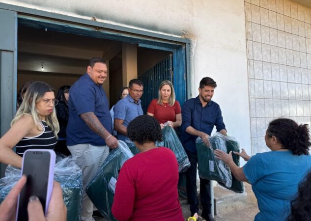 Valparaíso de Goiás distribui 1.900 cobertores em parceria com a OVG