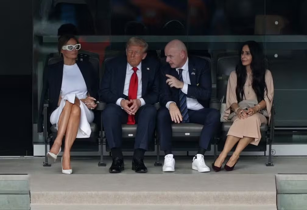 No momento, você está visualizando Trump é diagnosticado com insuficiência venosa crônica, diz Casa Branca