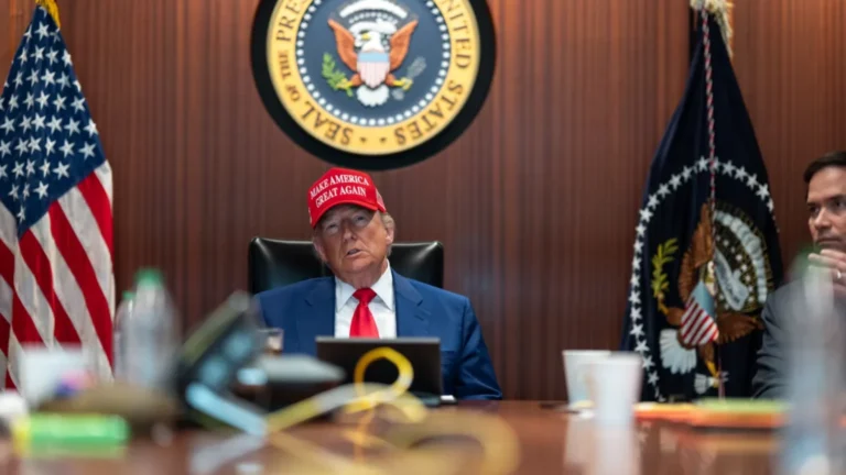 Leia mais sobre o artigo Trump anuncia tarifa de 50% a produtos brasileiros, acusa Lula e defende Bolsonaro