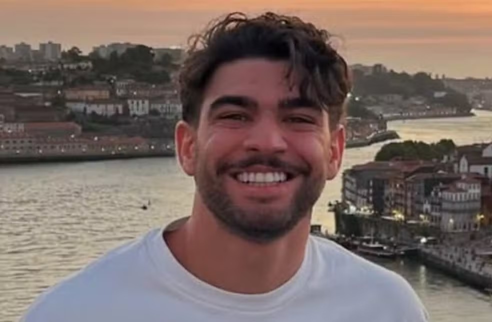 No momento, você está visualizando Brasileiro de 26 anos morre ao cair do terceiro andar de hotel em Ibiza