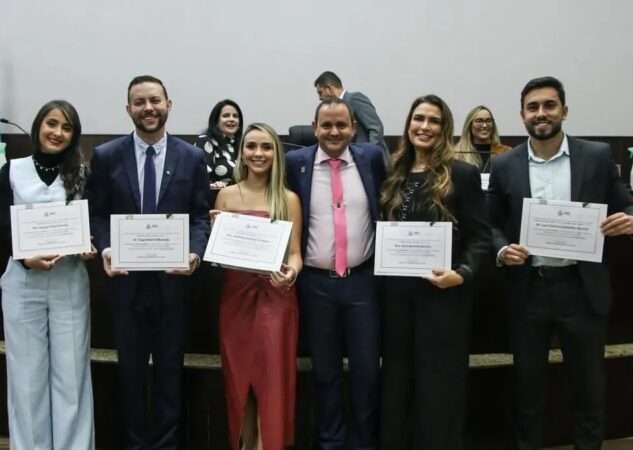 Luziânia concede Comenda Dr. Hélio Roriz a advogados