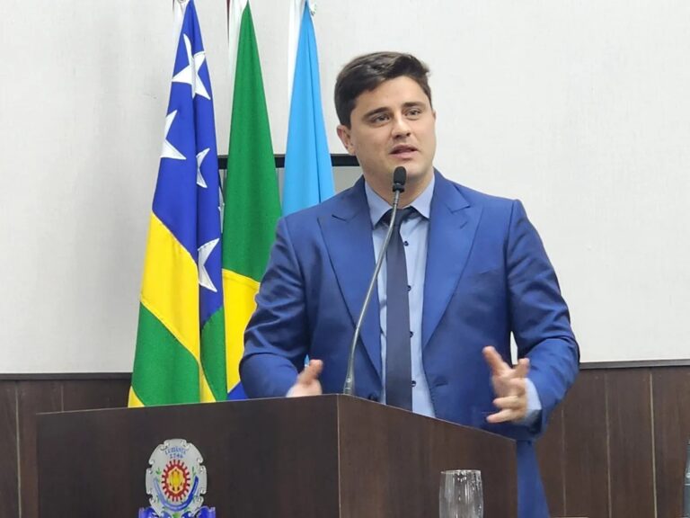 Leia mais sobre o artigo Prefeito de Luziânia Diego Sorgatto passa por cirurgia de urgência bem-sucedida