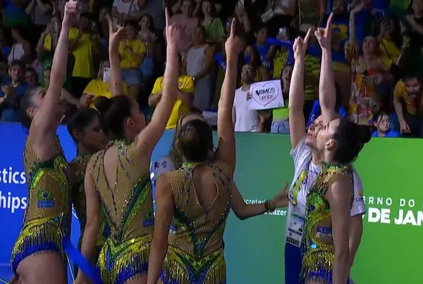 Leia mais sobre o artigo Brasil faz história com prata inédita no Mundial de Ginástica Rítmica