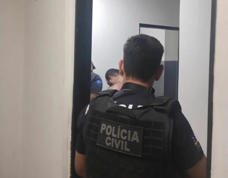 Leia mais sobre o artigo PCGO prende homem por violência doméstica em flagrante em Luziânia