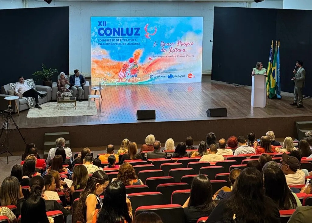 No momento, você está visualizando XII CONLUZ inicia em Luziânia com tributo à escritora Roseana Murray