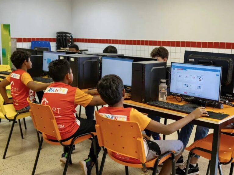 Leia mais sobre o artigo Inscrições até 23/9: IFG oferece 820 vagas em curso gratuito de robótica em 17 cidades de Goiás