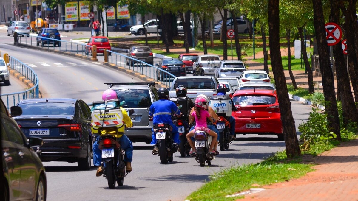 No momento, você está visualizando IPVA 2025: Goiás prorroga pagamento para 31 de outubro após falhas no Detran