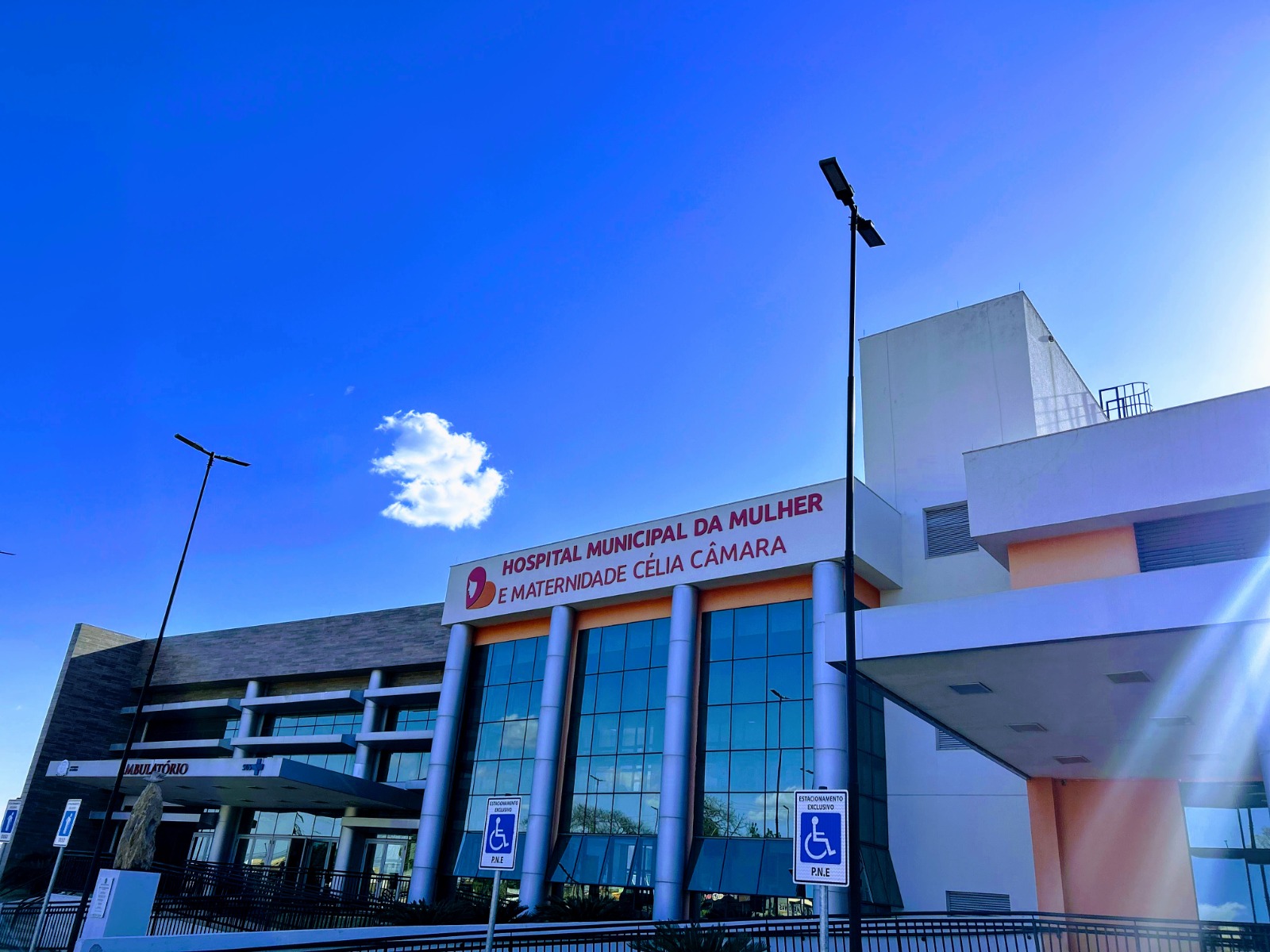 No momento, você está visualizando Maternidade Célia Câmara abre visitação quinzenal para gestantes conhecerem instalações