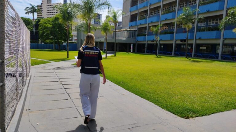 Leia mais sobre o artigo Mensalidades escolares em Goiânia variam até 148%, aponta Procon