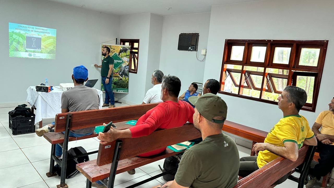 No momento, você está visualizando Comurg forma e capacita operadores de tratores em curso de 24 horas