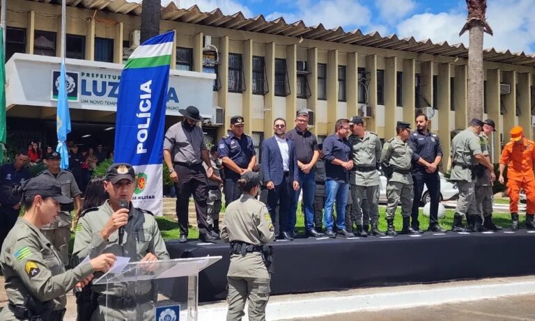 Leia mais sobre o artigo Luziânia celebra Dia da Bandeira com solenidade cívico‑militar e incineração de pavilhões