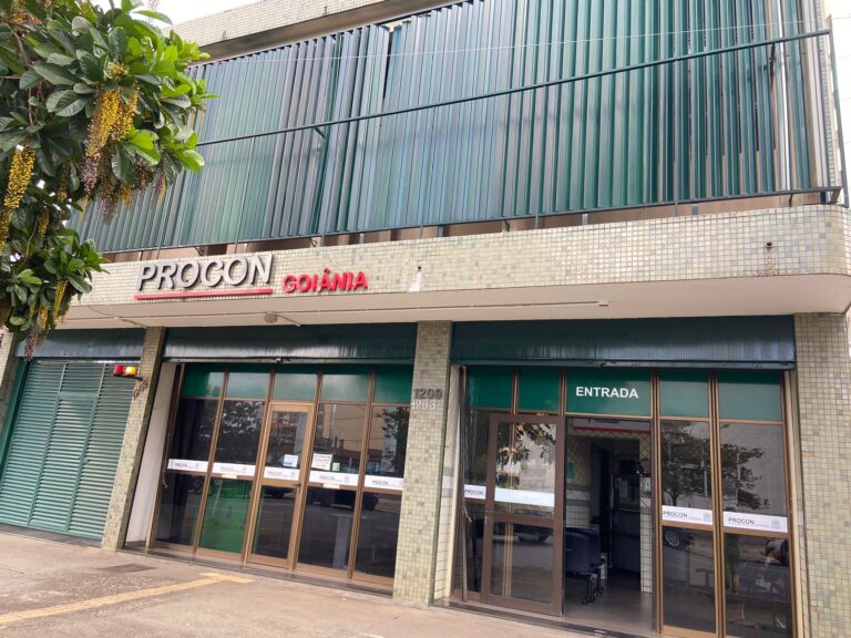 Leia mais sobre o artigo Procon Goiânia lista preços e pacotes pagos para Réveillon na capital