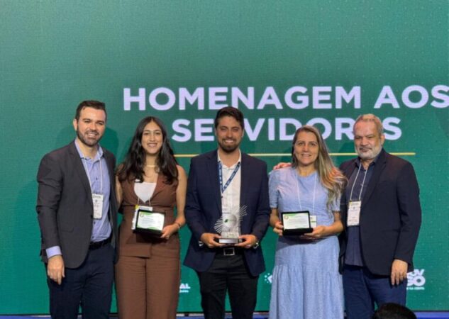 Valparaíso recebe Selo Prata em compliance e fica em 2º lugar entre grandes cidades de Goiás