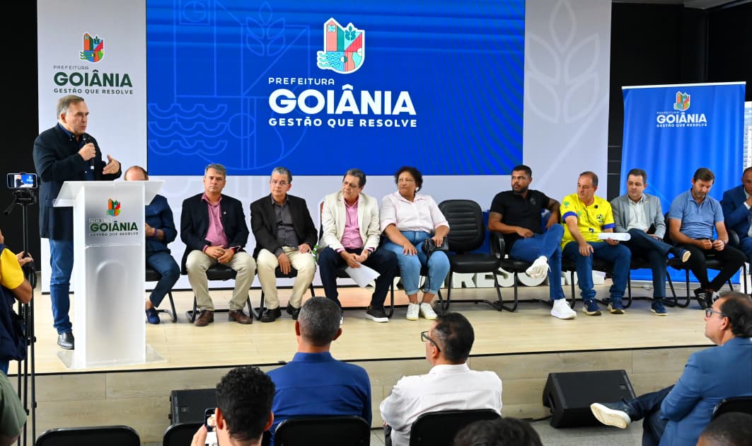 No momento, você está visualizando Mabel anuncia repasse de R$ 6 milhões para Atlético Goianiense, Goiás e Vila Nova visando acesso à Série A