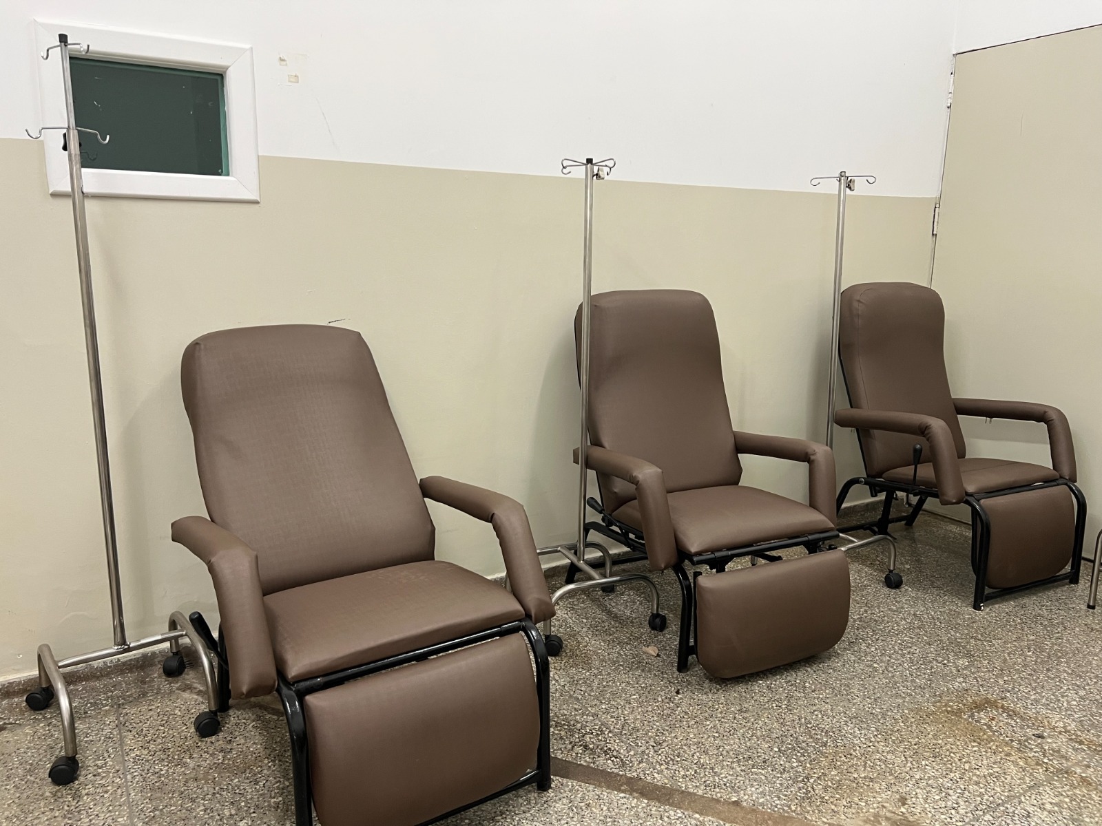 No momento, você está visualizando Prefeitura distribui 40 poltronas de hidratação para atendimento a pacientes com dengue