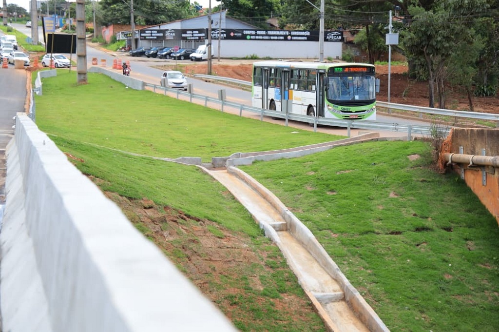 No momento, você está visualizando Trânsito na nova ponte da Avenida Uirapuru será liberado no próximo final de semana
