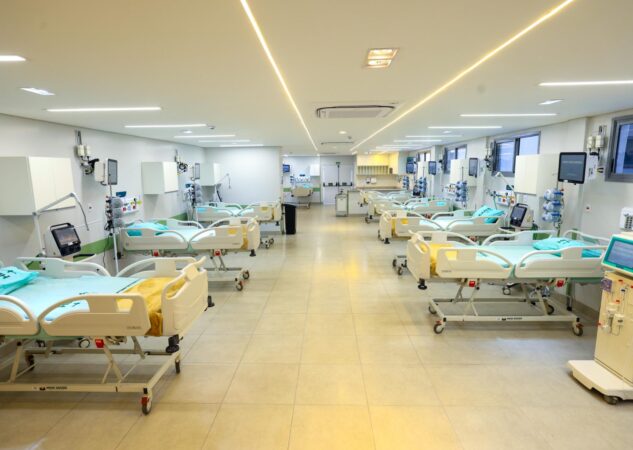 Entregue reforma, modernização e ampliação do Heana, em Anápolis: nova UTI adulta e tomógrafo ampliam atendimento para 60 municípios