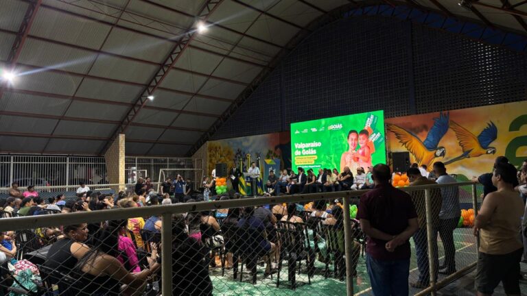 Leia mais sobre o artigo 352 FAMÍLIAS DE VALPARAÍSO RECEBEM CARTÕES DO PROGRAMA ALUGUEL SOCIAL