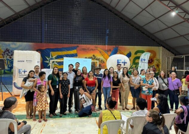 MUTIRÃO DA EQUATORIAL BENEFICIA FAMÍLIAS DE VALPARAÍSO COM GELADEIRAS NOVAS, TROCA DE LÂMPADAS E CURSO GRATUITO