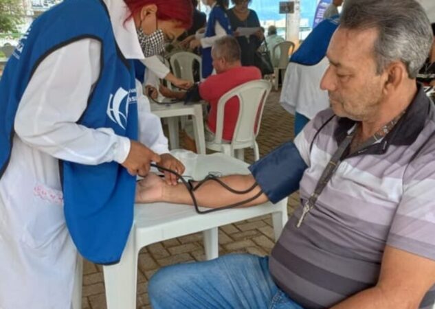 Saúde na Praça orienta população sobre hipertensão nesta sexta‑feira em Goiânia