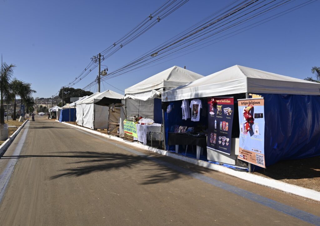 No momento, você está visualizando Festa de Trindade se aproxima e Goinfra abre inscrições para barracas comerciais na Rodovia dos Romeiros