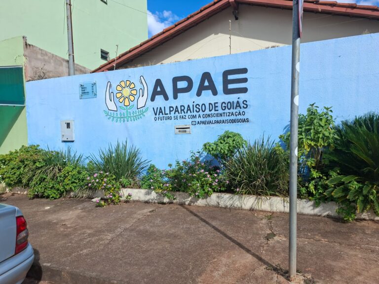 Leia mais sobre o artigo ABRIL AZUL: Prefeitura reforça parceria com a APAE em ações de inclusão em Valparaíso de Goiás